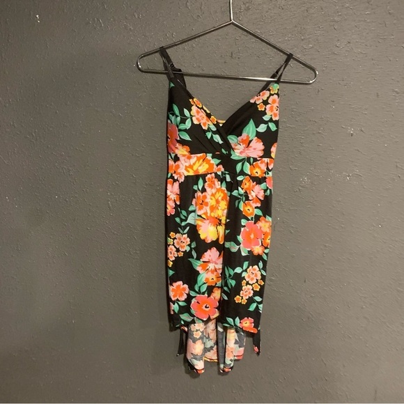 Women’s No Boundaries Floral Dress - Picture 1 of 4